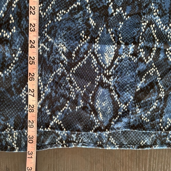 Nine West Women's Blue Snake Print Tie Neck Tunic Blouse Shirt Top M - Picture 4 of 11